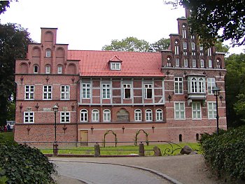        http://www.bildarchiv-hamburg.de/hamburg/alster/bille/90053_bille.jpg     