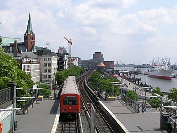 Bahnhof Landungsbrcken