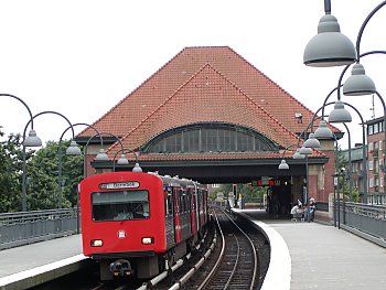 Fotos Hamburg U-Bahnhof Mundsburg