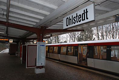 011_15337 Haltestelle der U 1 Station Ohlstedt.