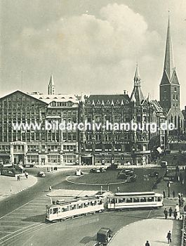 011_15175 - Blick zum Europahaus; dahinter ist die Turmspitze der St. Jacobi Kirche zu erkennen - ca. 1935