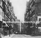 33_48065 Blick in den Kattrepel ca. 1905 - die historische Bebauung mit dem Gngeviertel der Hamburger Altstadt wurde ab ca. 1920 abgerissen um Platz fr das enstehende Kontorhausviertel zu schaffen.  www.hamburg-fotos.biz