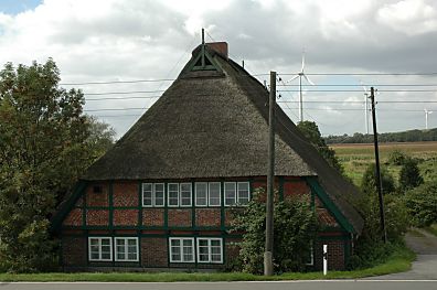 011_14888 - altes Fachwerkhaus / Bauernhaus am Deich von Moorwerder. 
