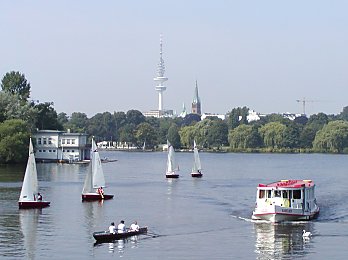 Bilder Hamburg Sehensw�rdigkeiten Alsterdampfer Fernsehturm 2002_2398_09