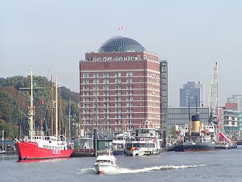 Bilder Hamburg Sehensw�rdigkeiten Elbufer Neum�hlen