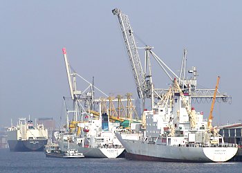 Bilder Hamburg Sehensw�rdigkeiten Hafen 2002_7398_092