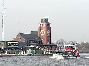 Fotos Hamburg Sehensw�rdigkeiten Hafen 2002_7398_0990