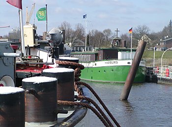 Bilder Hamburg Sehensw�rdigkeiten Kirchen Flussschifferkirche 2002_1798_0993