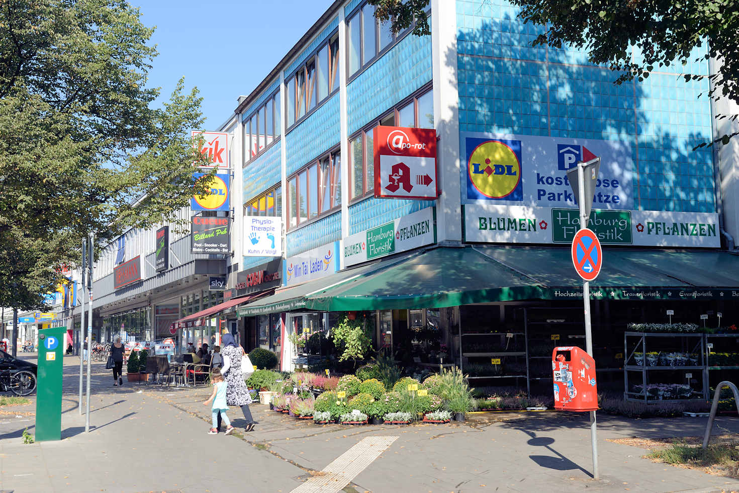 2726 Einkaufsstrasse Fuhlsbutteler Strasse Fuhle Suche Nach Einzelhandelsgeschaft Bild 2 Bildarchiv Hamburg De Christoph U Bellin