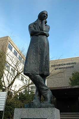 02_08027 - Heinrich Heine Denkmal 