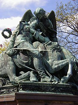 011_14114 - Engel mit Kranz, Soldat mit Schwert + Pferd. 