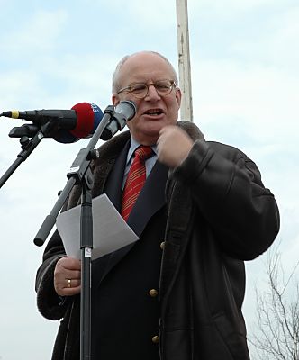 04_23150 Rede Senator Uldalls zur beginnenden Landebahnverlngerung in Finkenwerder.