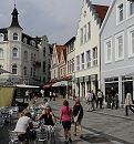 11_21498 Blick ber den Bergedorfer Markt zum Kaiser - Wilhelm - Platz; viele Grnderzeithuser und historische Fachwerkgebude stehen in der Innenstadt von Hamburg Bergedorf. www.hamburg-fotograf.com