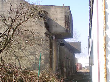 https://www.bildarchiv-hamburg.de/hamburg/gebaeude/bunker/0000ac_bunker_reiherstieg_weg.jpg