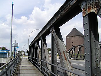 Hamburg Bunker / Schutzrume Veddeler Marktplatz