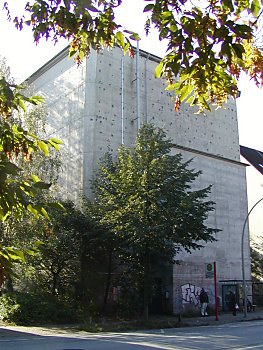 Foto Hamburg Bunker /Schutzrume Hochbunker Eilbeker Weg