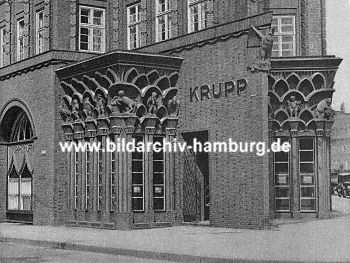 011_15199 - Chilehaus, Fassadenschmuck - Schriftzug der Firma Krupp.