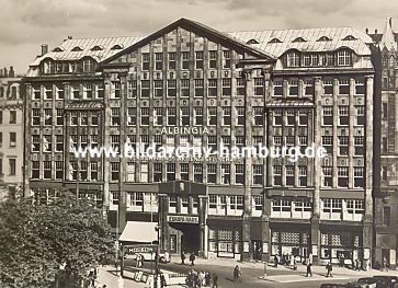 011_15182 - Kontorhaus "Europa Haus" mit Schriftzug der Albingia - Versicherung an der Hausfront; im Vordergrund der Eingang mit Hinweisschild Hochbahn / Jungfernstieg. ( ca. 1935 )