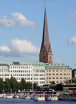 011_15154 - Blick von Neuer Jungfernstieg ber den Alsteranleger zum Europahaus. (2002) 