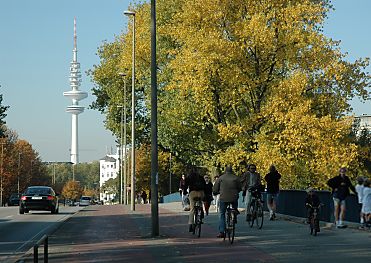 011_14639 - Herbst auf der Lombardsbrcke