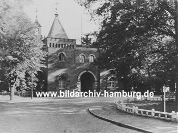 04_22838 Torhaus Gefngnis Fuhlsbttel; erbaut 1879 - historische Aufnahme ca. 1928.