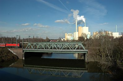 04_23071 Brcke ber den Kanal - MVB Borsigstrasse. 