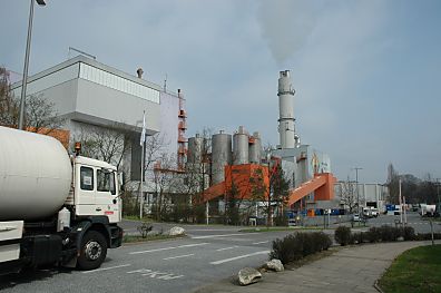 04_23193 Mllverbrennungsanlage Hamburg am Stellinger Moor / Schnackenburgsallee; Einfahrt.