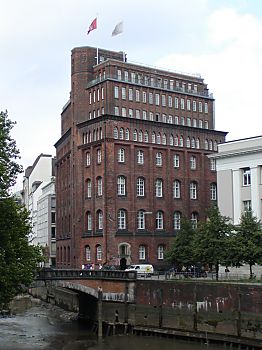 Gebude Patriotische Gesellschaft an der Trostbrcke