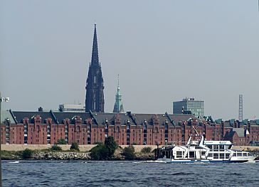 011_14095 - Panorama der Speicherstadt von der Elbe aus gesehen (2003)