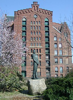 Hamburg Speicherstadt Stoertebeker