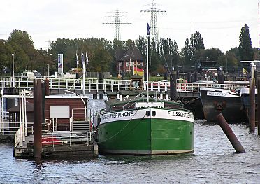 04_22905 - Flussschifferkirche