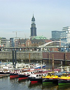 Hamburg Kirchen St. Michaelis Binnenhafen