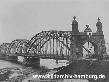 011_14291 - Blick zur Alten Harburger Elbbrcke; erbaut 1899. 