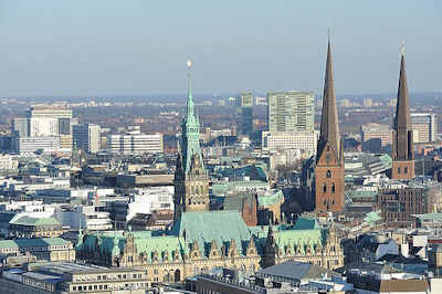 1903 Trme der Hansestadt Hamburg - Gebude des Hambuger Rathauses - Trme zwei der vier Hauptkirchen Hamburgs - ST. Petri + St. Jacobi.