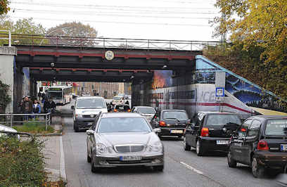 1030 Strassenverkehr Eidelstedt - Elbgaustrasse - Verkehrsstau, Elbgaubrcke.