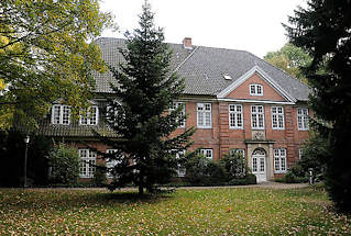 9914 Hamburger Stadteil Gro Borstel Stavenhagenhaus - Stadtkulturzentrum, Veranstaltungsort.amburger Vororte Geschfte in der Hummelsbuettler Landstrasse / Stadtteil Fuhlsbttel