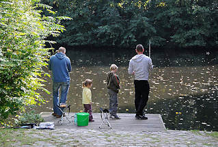 8089 Angler am Isebekkanal - Stadtteil Hoheluft West Bezirk Hamburg Eimsbttel.