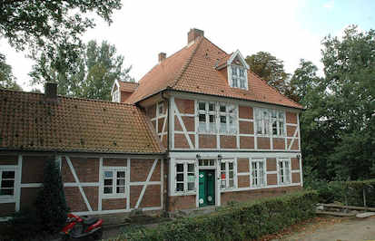 7892 Pastorat der St. Pankratiuskirche in Hamburg Ochsenwerder. Denkmalgeschtztes Fachwerkgebude  von 1634.