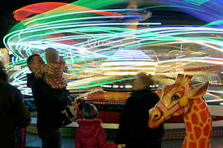 5348 Hamburger Dom - Karussell in Fahrt, Lichtzeichnungen / Langzeitbebelichtung